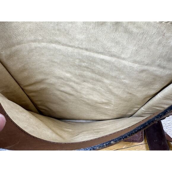 Vintage Burgundy Leather Crossbody Messenger Bag With Divider 11x13" - Picture 9 of 16